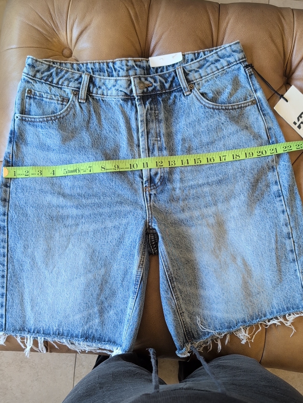 KBB Light Wash Denim Bermuda Shorts - Casual High-Rise Frayed Hem - Picture 6 of 7